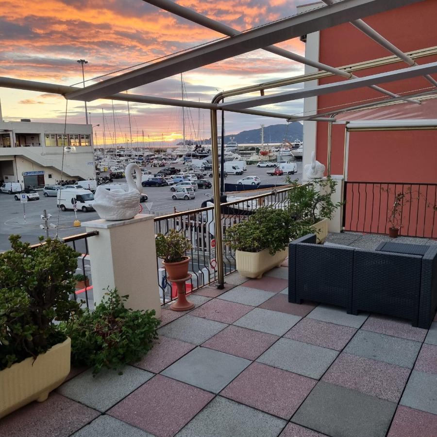 Albergo Stella Di Mare Lavagna Zewnętrze zdjęcie