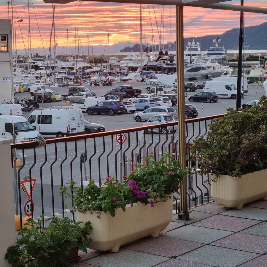 Albergo Stella Di Mare Lavagna Zewnętrze zdjęcie