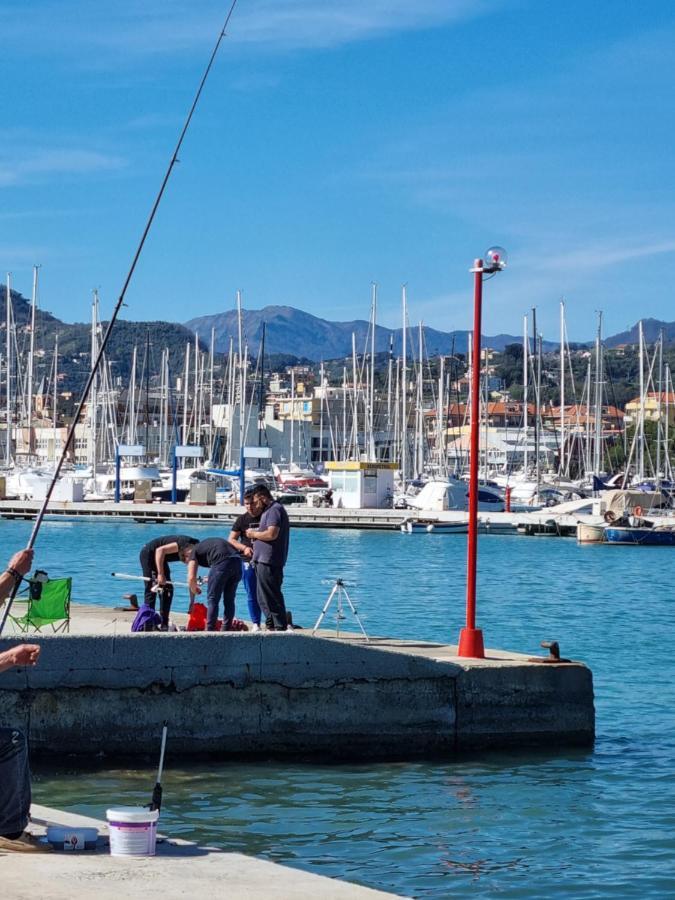 Albergo Stella Di Mare Lavagna Zewnętrze zdjęcie