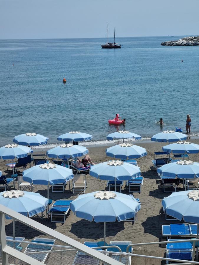 Albergo Stella Di Mare Lavagna Zewnętrze zdjęcie