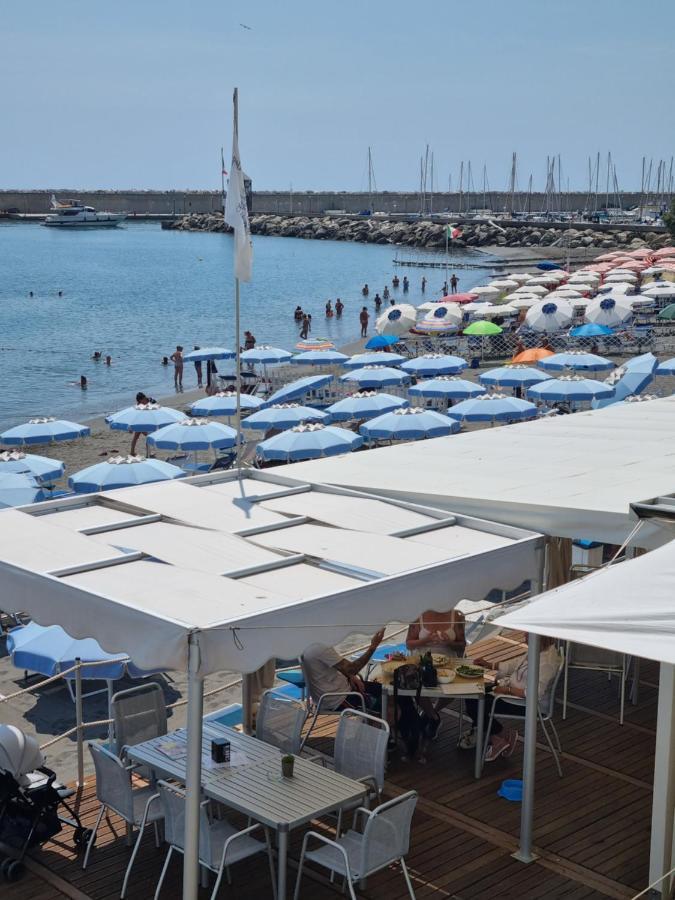 Albergo Stella Di Mare Lavagna Zewnętrze zdjęcie